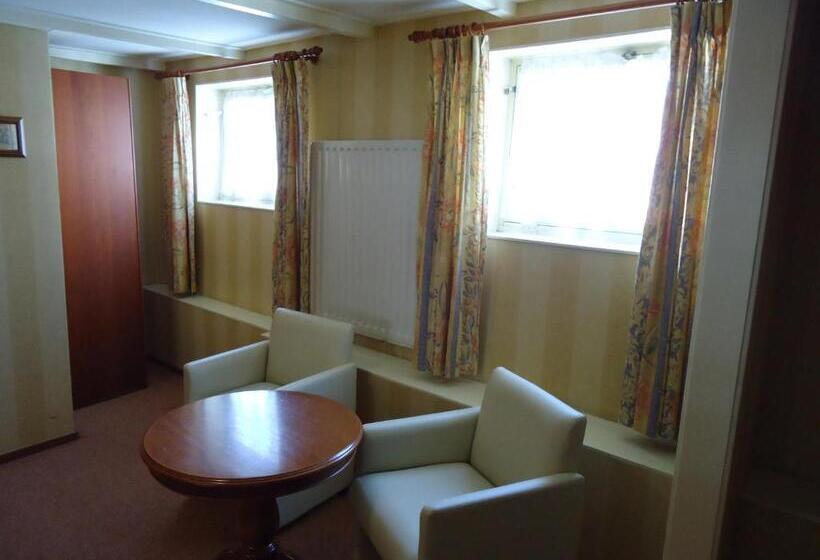Quarto deluxe, Café Restaurant De Posthoorn