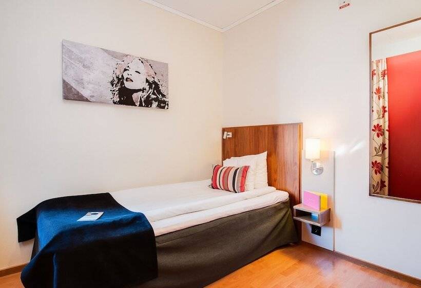 اتاق استاندارد یک نفره, Clarion Collection Hotel Kung Oscar