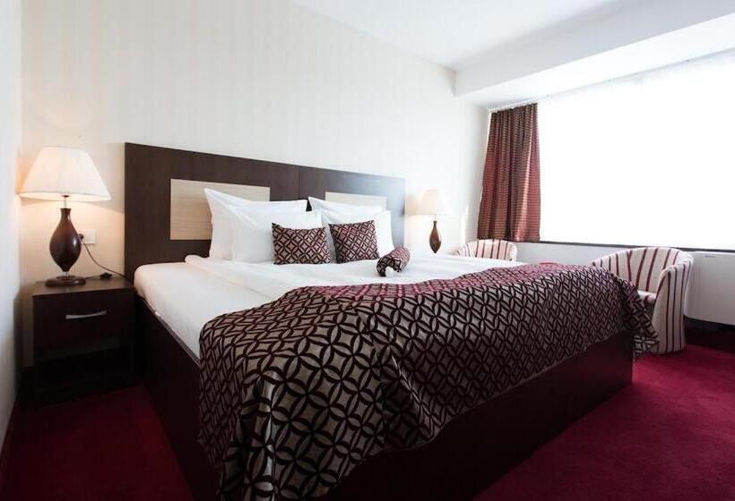 Номер Economy, Grand Hotel Napoca