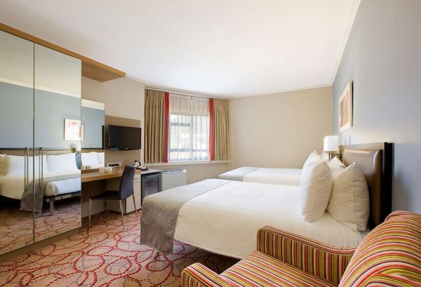 Номер Стандарт, Sunsquare Cape Town Gardens