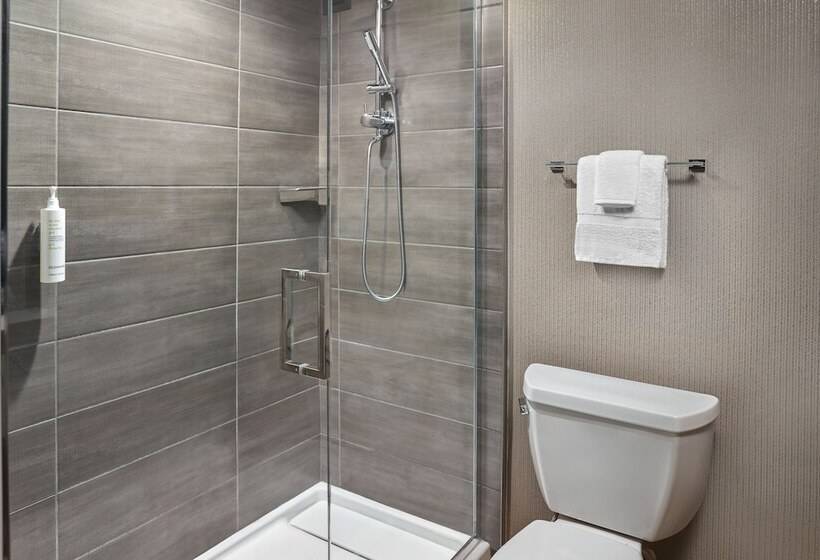 带2个双人床的标准工作室, Atlanta Airport Marriott