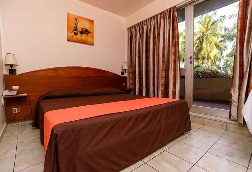 Quarto Estandar Individual, Sarakawa