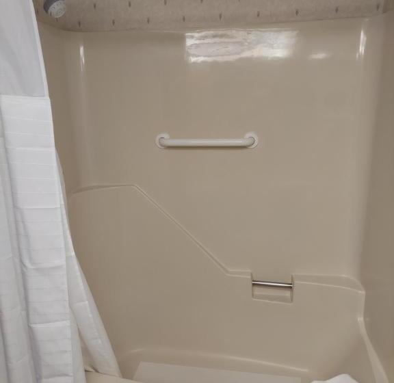 Deluxe Suite King Bed, Fireside Inn & Suites Gilford