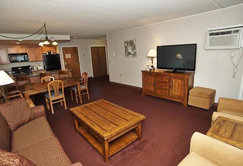 سوییت با چشم‌انداز کوه, Fireside Inn & Suites Gilford