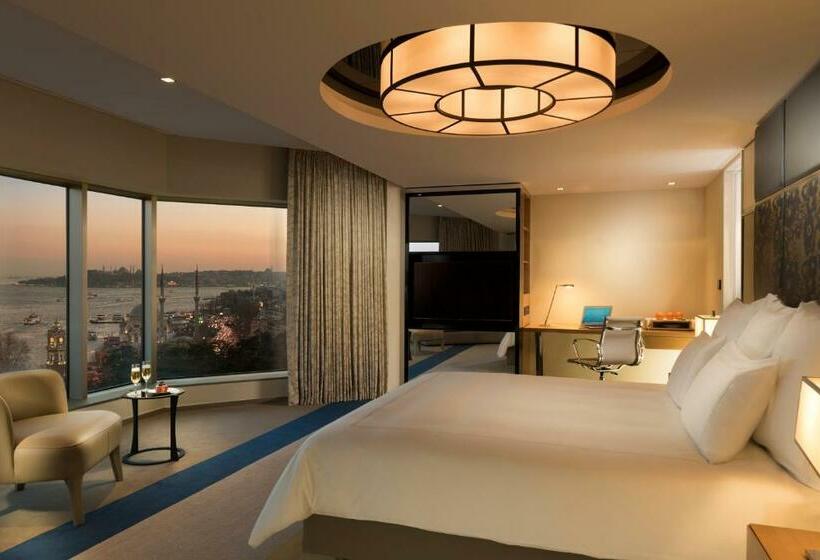 اتاق استاندارد با چشم‌انداز, Swissotel The Bosphorus Istanbul