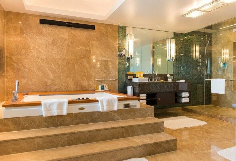 سوئیت ریاست جمهوری سه خوابه, Swissotel The Bosphorus Istanbul