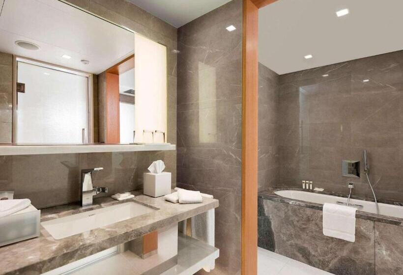 اتاق استاندارد با چشم‌انداز, Swissotel The Bosphorus Istanbul