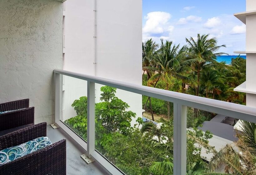 חדר סטנדרט מיטה זוגית, Best Western Plus Oceanside Inn