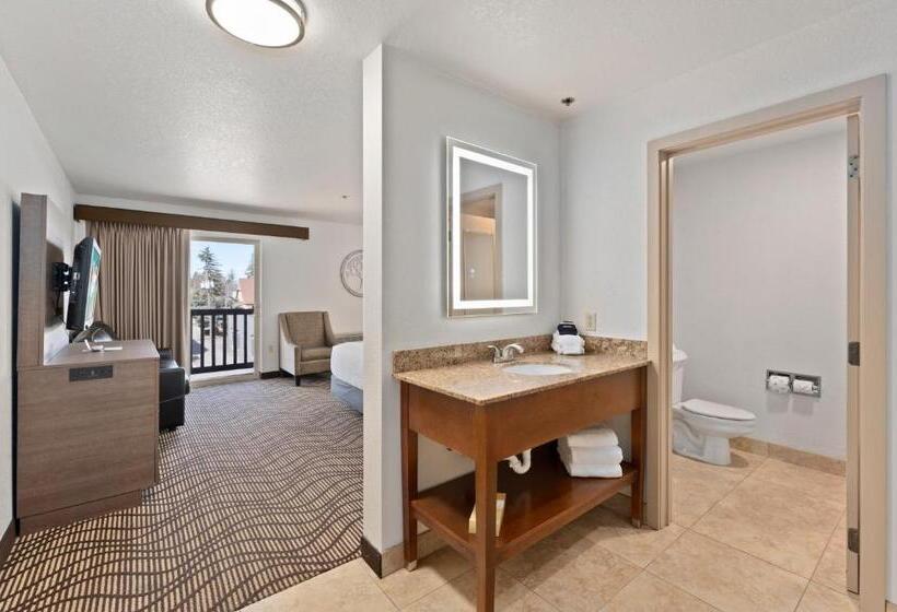 Family Suite, Cedar Street Hotel & Suites