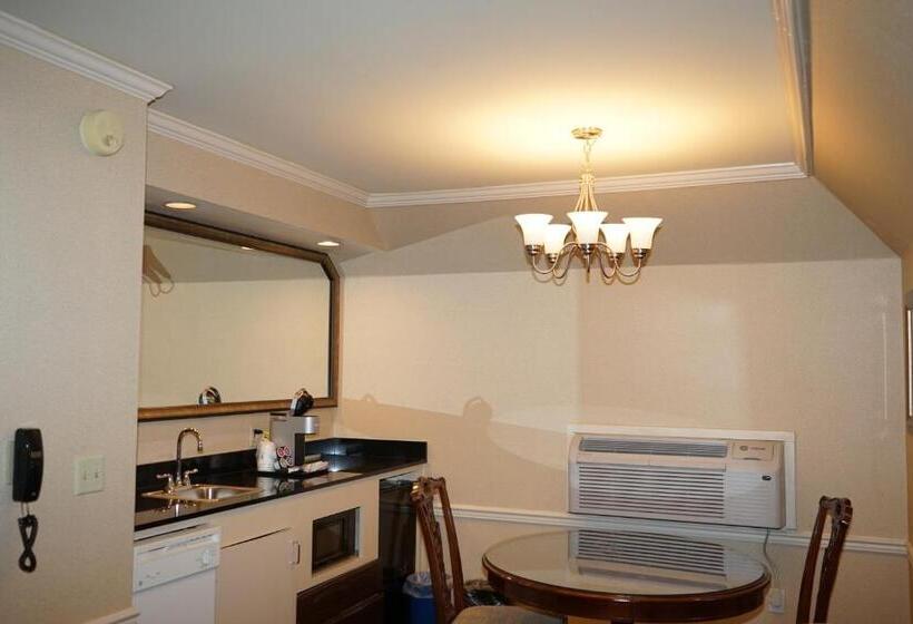 استودیوی لوکس, Wingate By Wyndham Bellingham Heritage Inn