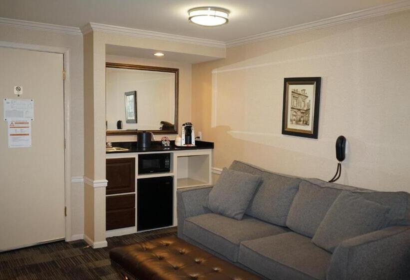 استودیوی سوپریور, Wingate By Wyndham Bellingham Heritage Inn
