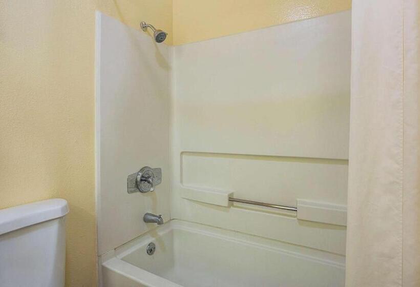 Номер Стандарт Кровать Кинг Адаптированный для Инвалидов, Econo Lodge Hurricane Zion Park Area