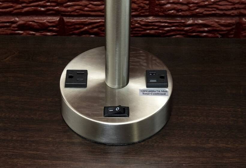 디럭스 룸, Red Roof Inn West Point