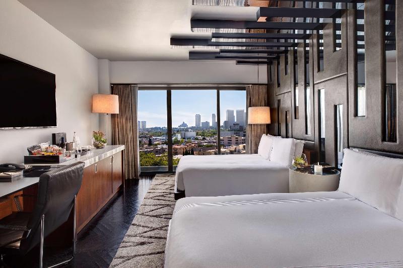 Номер Deluxe, Sixty Beverly Hills