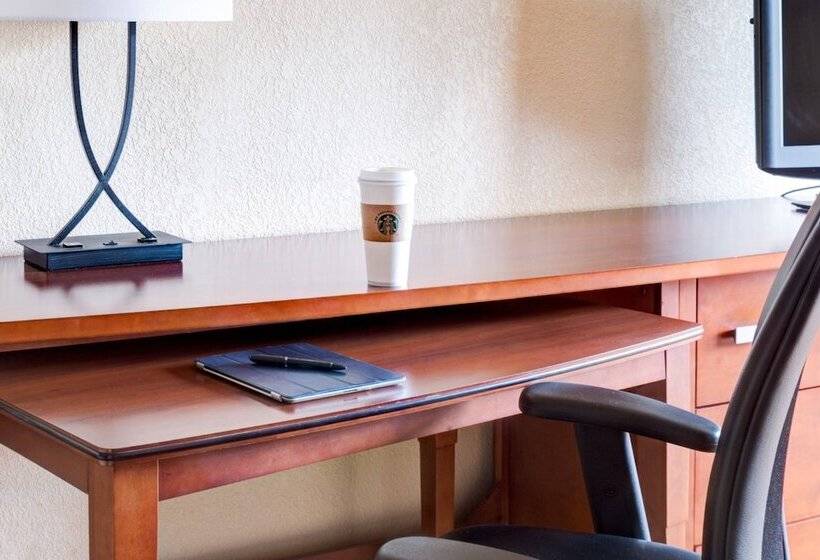 ２ダブルベッドのスタンダードルーム, Courtyard By Marriott Rockville