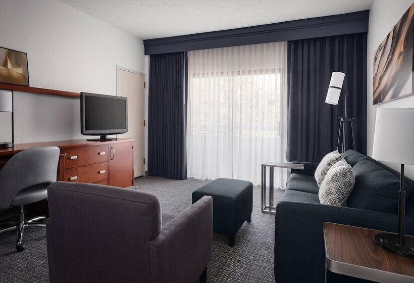 سوییت, Courtyard By Marriott Rockville