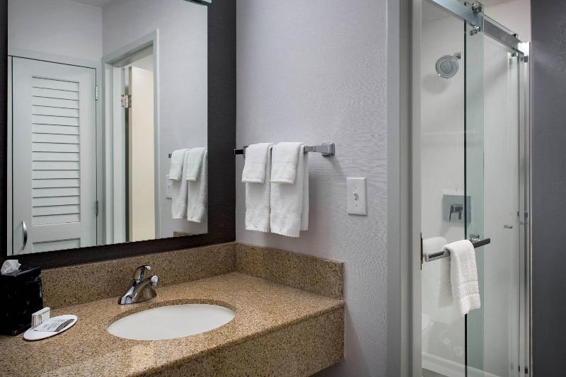 اتاق استاندارد, Courtyard By Marriott Rockville