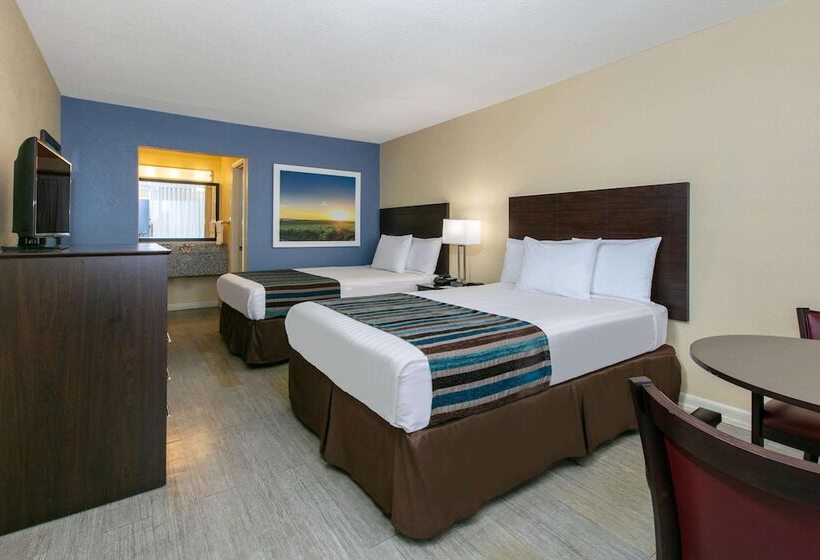 Номер Стандарт 2 Двуспальные Кровати, Days Inn By Wyndham Natchez