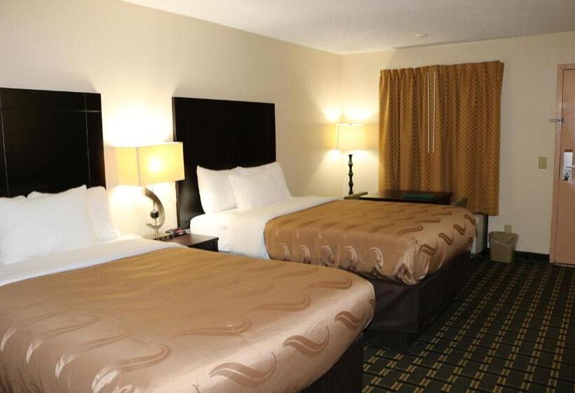 Quarto Estandar 2 Camas Casal, Quality Inn