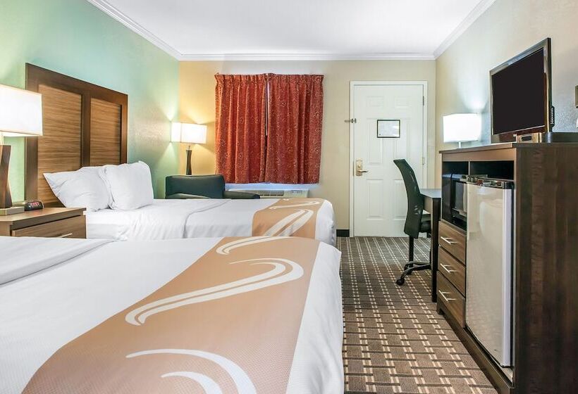 Номер Стандарт 2 Двуспальные Кровати, Quality Inn