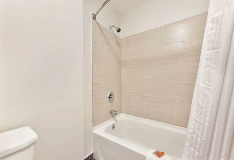 Quarto Estandar 2 Camas Casal, Baymont Inn And Suites By Wyndham Columbus / Near Osu