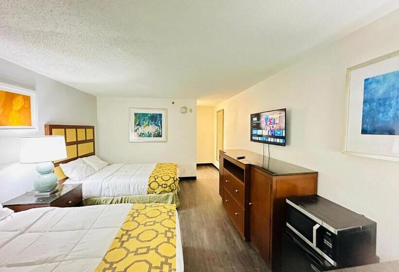 Номер Стандарт 2 Двуспальные Кровати, Baymont Inn And Suites By Wyndham Columbus / Near Osu