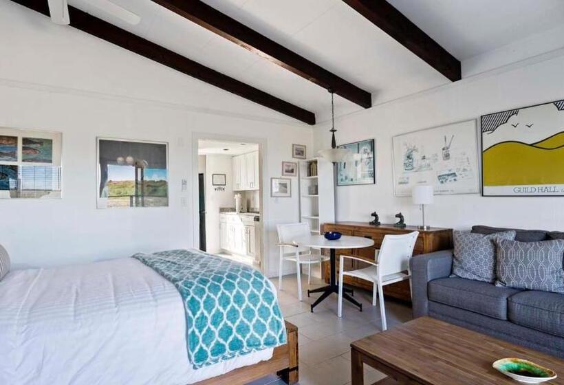 Студия Стандарт, Driftwood Resort On The Ocean