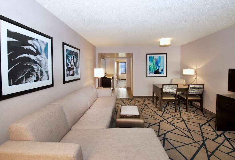 스위트, Embassy Suites By Hilton Portland Tigard
