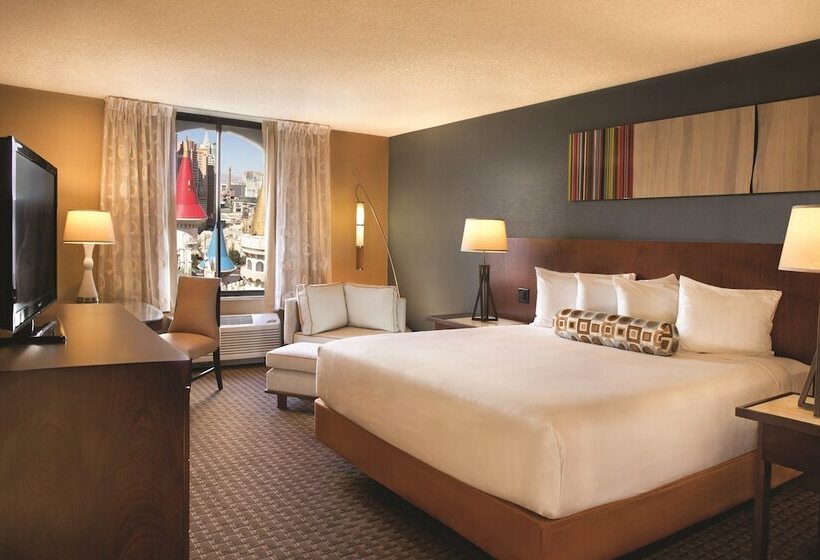 اتاق رویال, Excalibur Hotel & Casino
