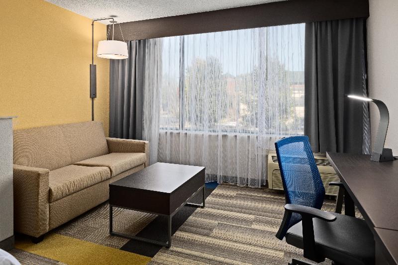 Стандартный Номер Кровать Кинг, Holiday Inn Express   Atlanta Kennesaw, An Ihg