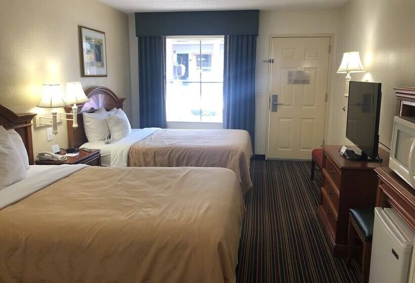 اتاق استاندارد با 2 تخت دوبل, Quality Inn & Suites Biltmore East