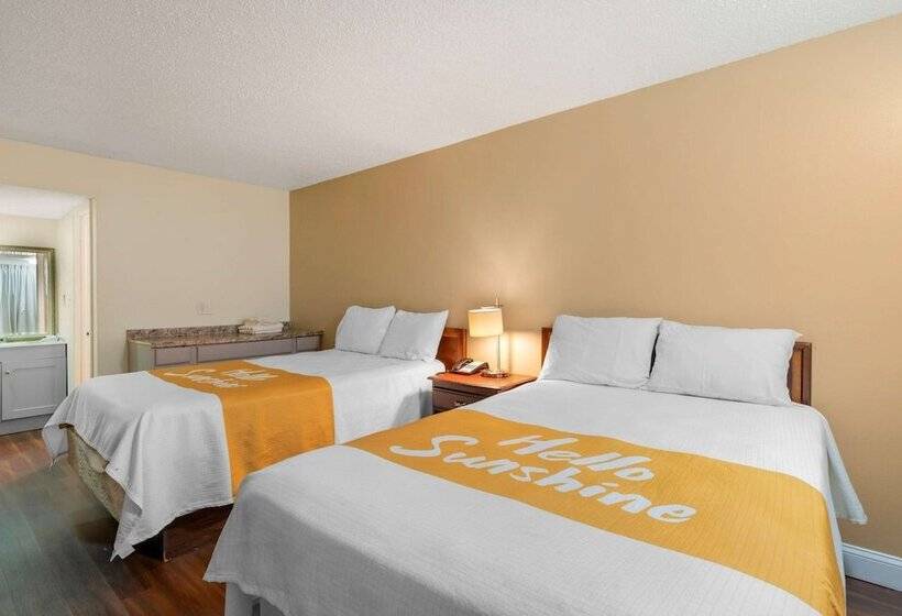 스위트, Rodeway Inn Colonial Heights I95