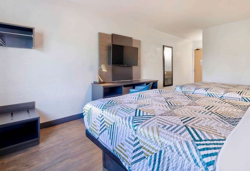 스탠다드 룸 더블 침대 2개, Motel 6milwaukee, Wi  Glendale