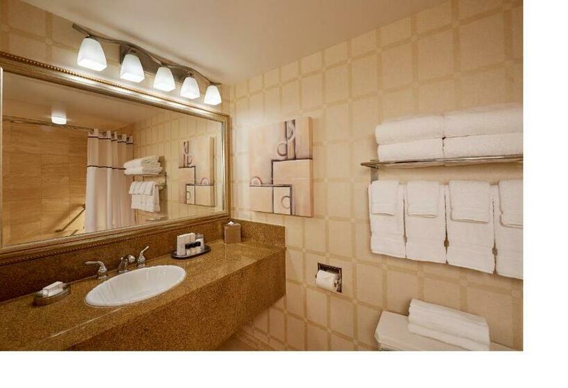 غرفة ديلوكس سرير كينج, Golden Nugget Hotel & Casino Las Vegas