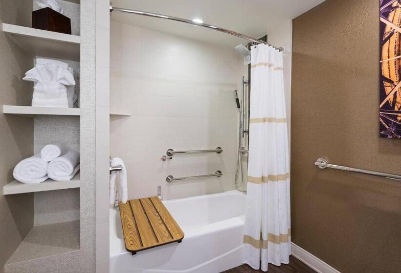 Standard Szoba King Size Bed, Baton Rouge Marriott