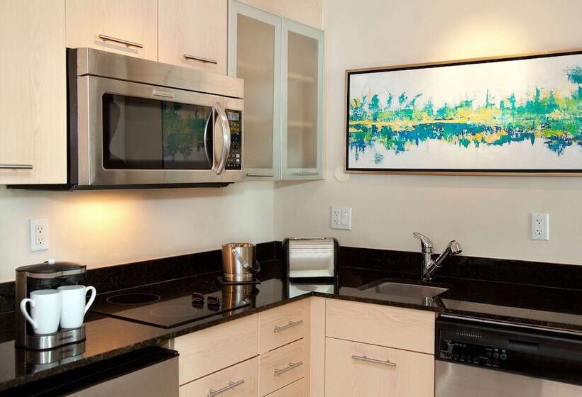 Люкс с Видом, Galleryone Doubletree Hilton Gc Turtle Cove