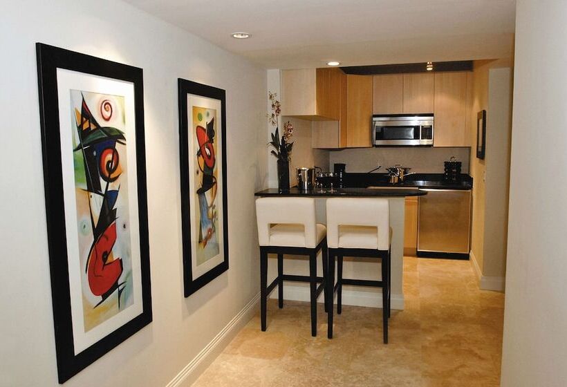 シティビュースイート, Galleryone Doubletree Hilton Gc Turtle Cove