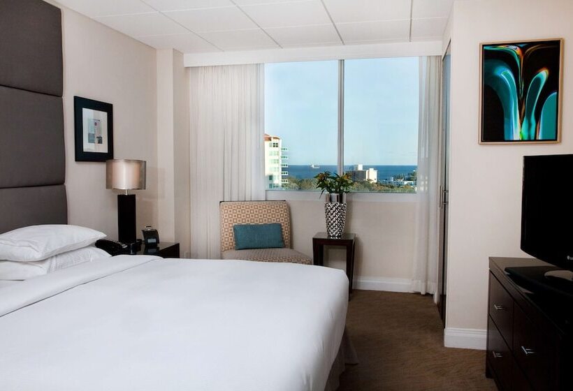 キングサイズベッドのスイートルーム, Galleryone Doubletree Hilton Gc Turtle Cove