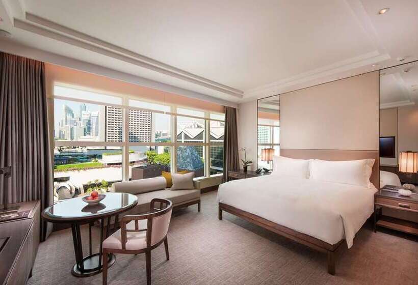 اتاق لوکس با تخت بزرگ, Hilton Cincinnati Airport