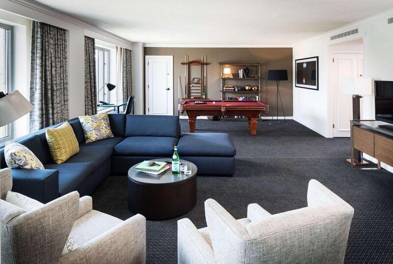 سوئیت با تخت بزرگ, The Logan Philadelphia Curio Collection By Hilton