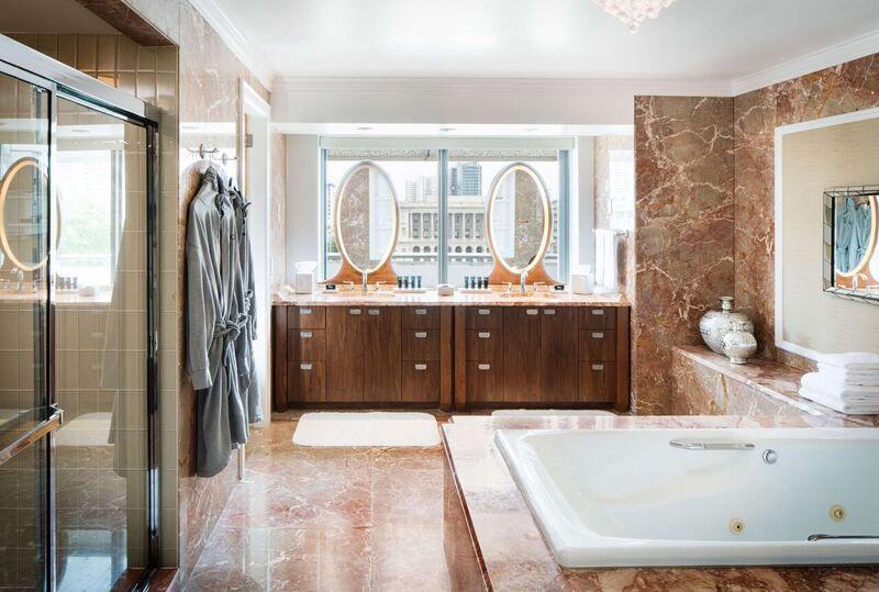 سوئیت با تخت بزرگ, The Logan Philadelphia Curio Collection By Hilton