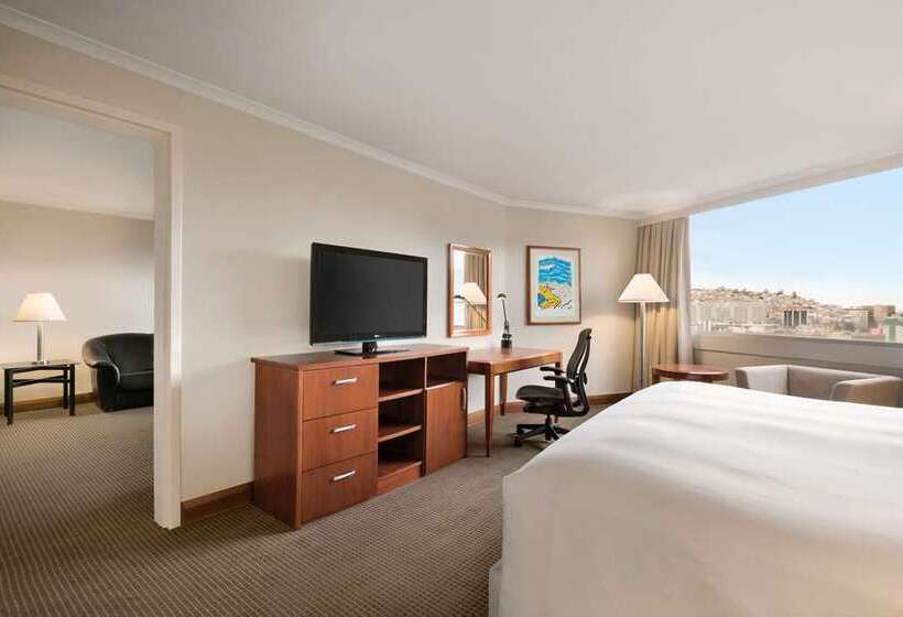 سوئیت با تخت بزرگ, The Logan Philadelphia Curio Collection By Hilton