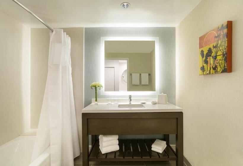 프리미엄 스위트, Hyatt Regency Newport Beach
