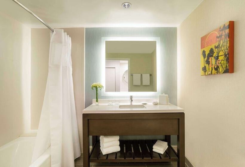 이그제큐티브 스위트, Hyatt Regency Newport Beach