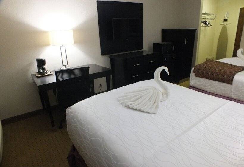 اتاق استاندارد با 2 تخت دوبل, Ramada Plaza By Wyndham Charlotte South End Airport