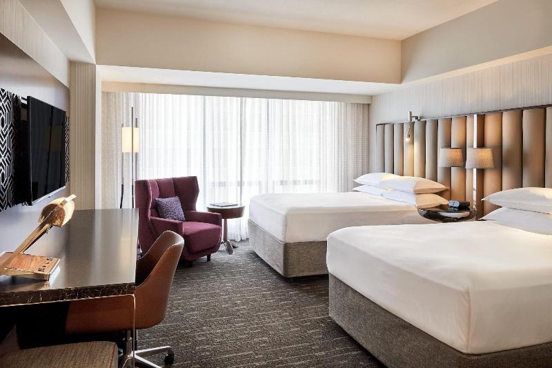 Номер Клуб, Sheraton Grand Los Angeles