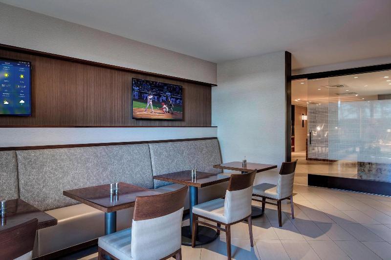 اتاق کلاب, Houston Airport Marriott At George Bush Intercontinental