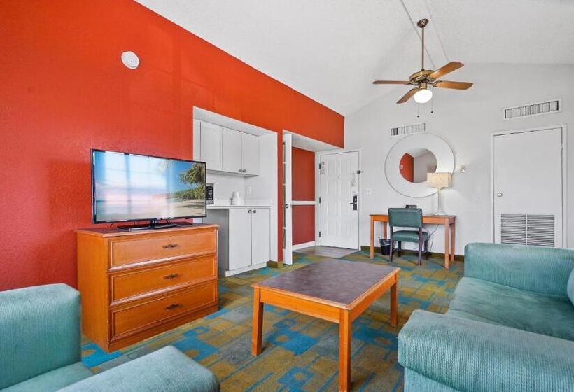 Люкс Кровать Кинг, La Quinta Inn By Wyndham Costa Mesa Orange County