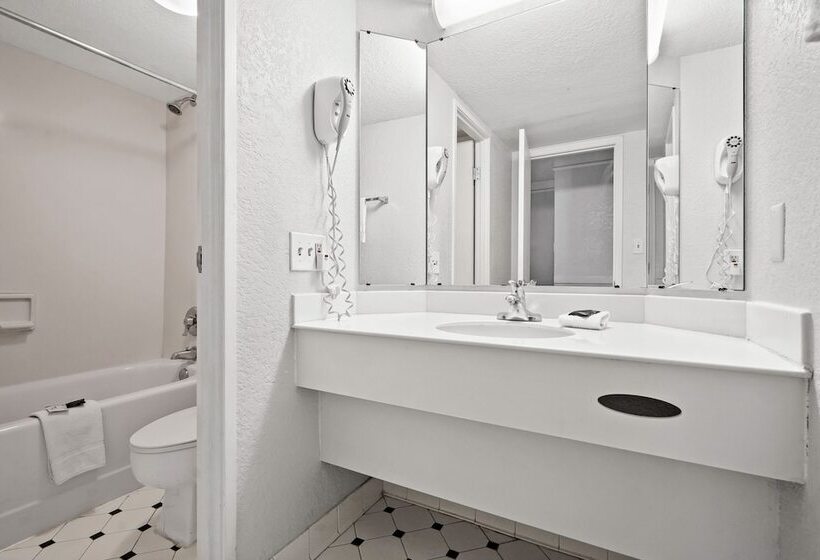Номер Стандарт 2 Двуспальные Кровати, La Quinta Inn By Wyndham Costa Mesa Orange County