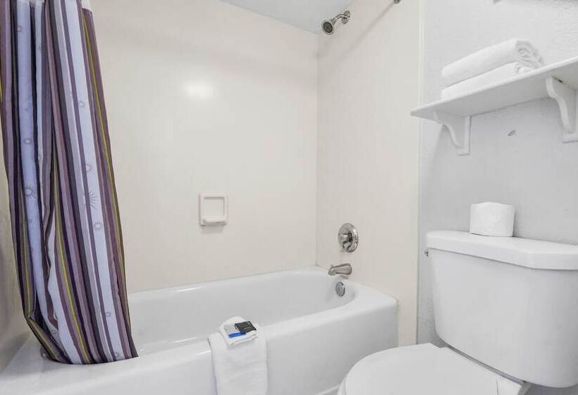 Номер Deluxe, La Quinta Inn By Wyndham Costa Mesa Orange County
